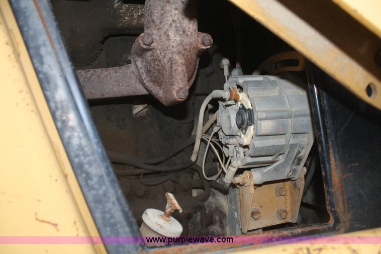 image for item B6510 1987 Caterpillar 416 backhoe