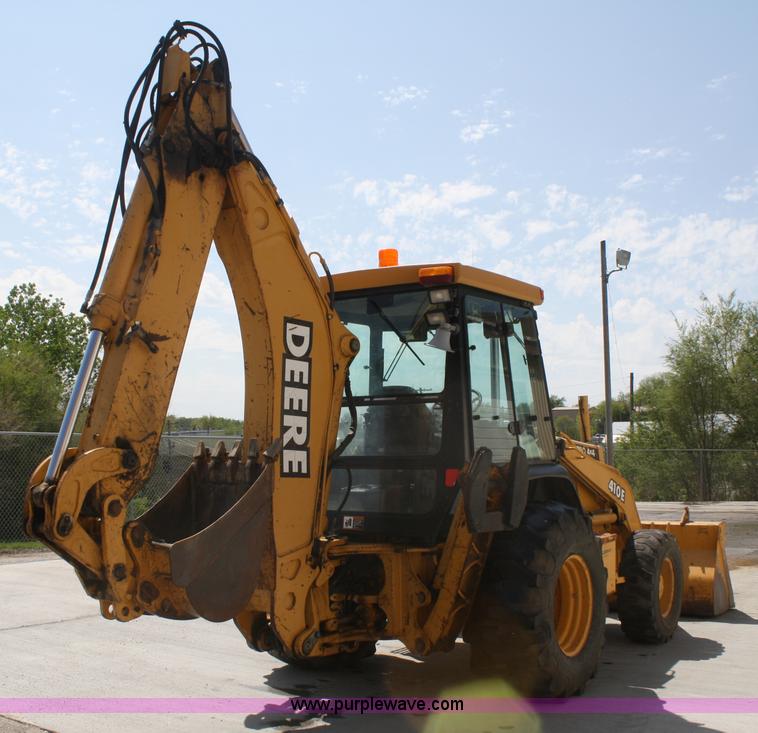 image for item B6523 1998 John Deere 410E backhoe