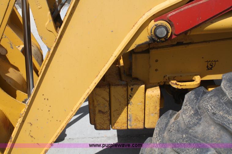 image for item B6523 1998 John Deere 410E backhoe