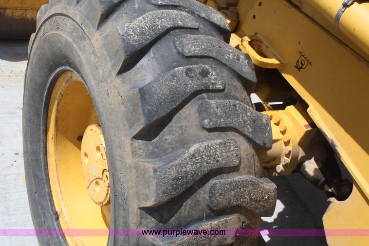 image for item B6523 1998 John Deere 410E backhoe