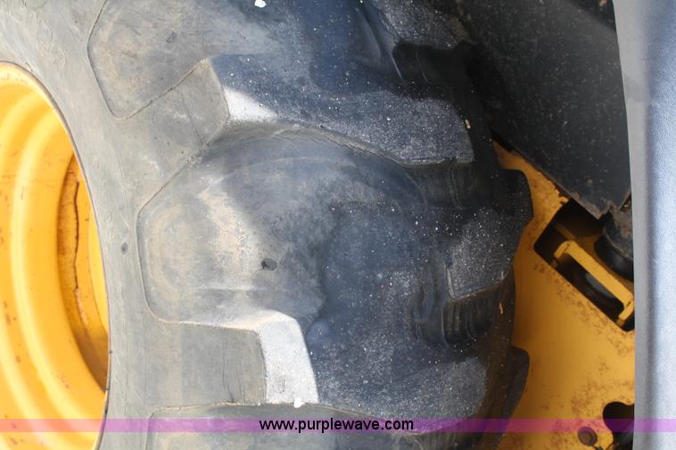 image for item B6523 1998 John Deere 410E backhoe