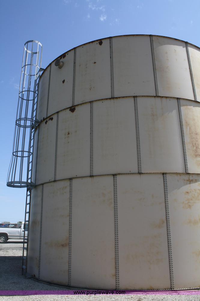 image for item B6544 100,000 gallon water tank
