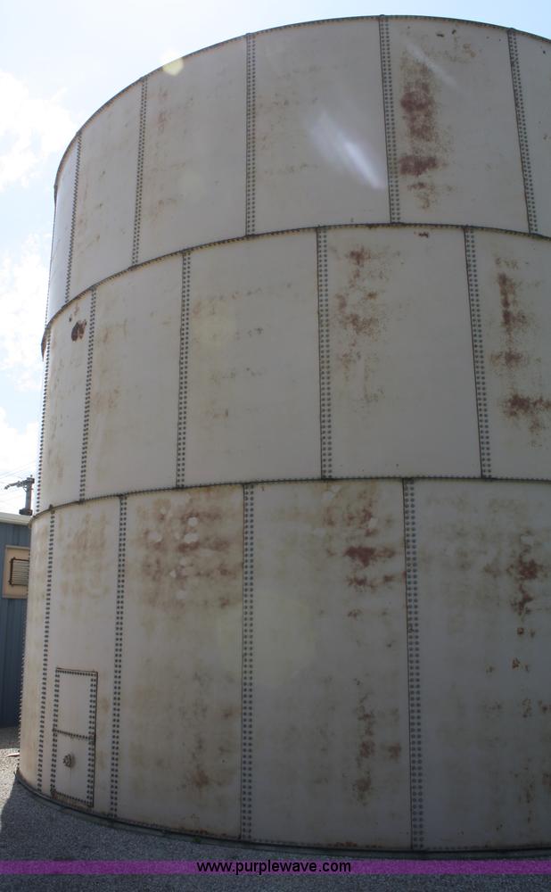 image for item B6544 100,000 gallon water tank