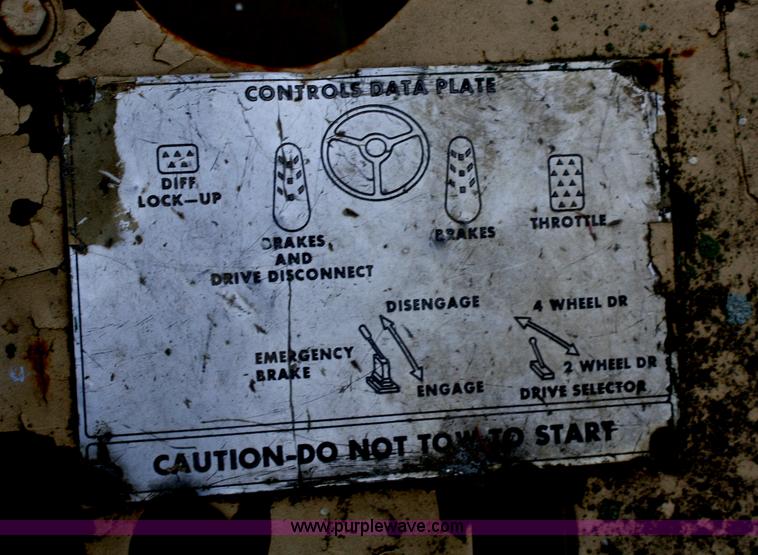 image for item B6997 Chrysler forklift