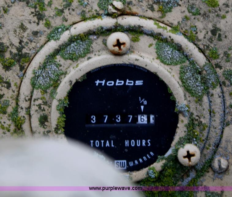 image for item B6997 Chrysler forklift