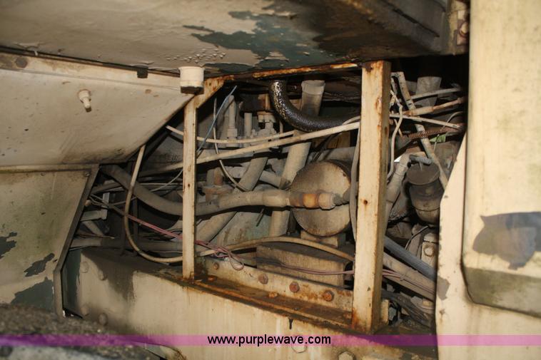 image for item B6997 Chrysler forklift