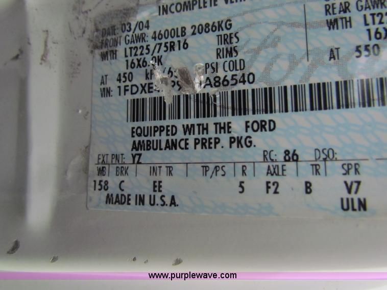 image for item B7217 2004 Ford E450 Super Duty ambulance cab and chassis