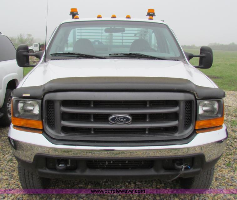 image for item B7218 1999 Ford F350 Super Duty utility truck