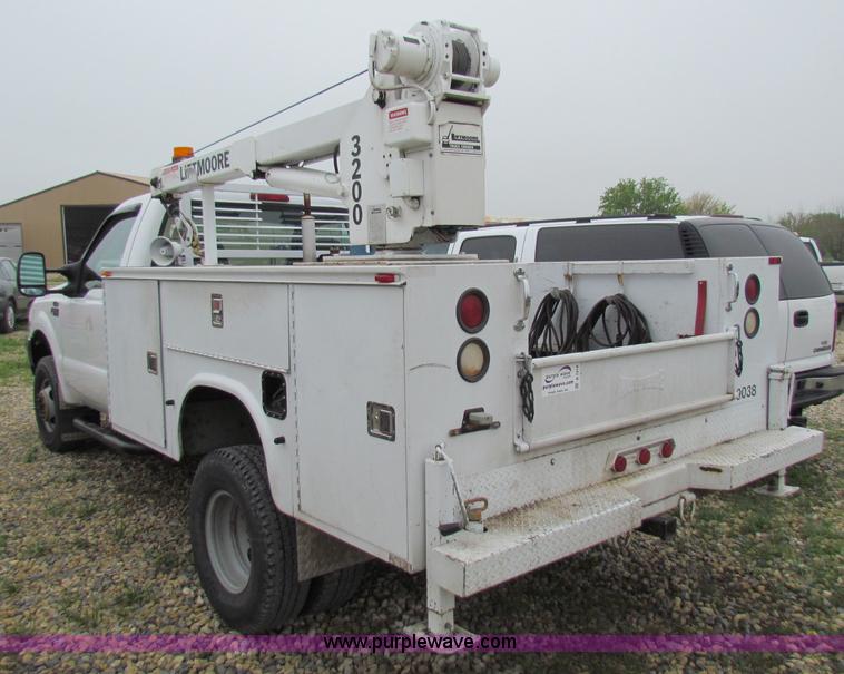 image for item B7218 1999 Ford F350 Super Duty utility truck