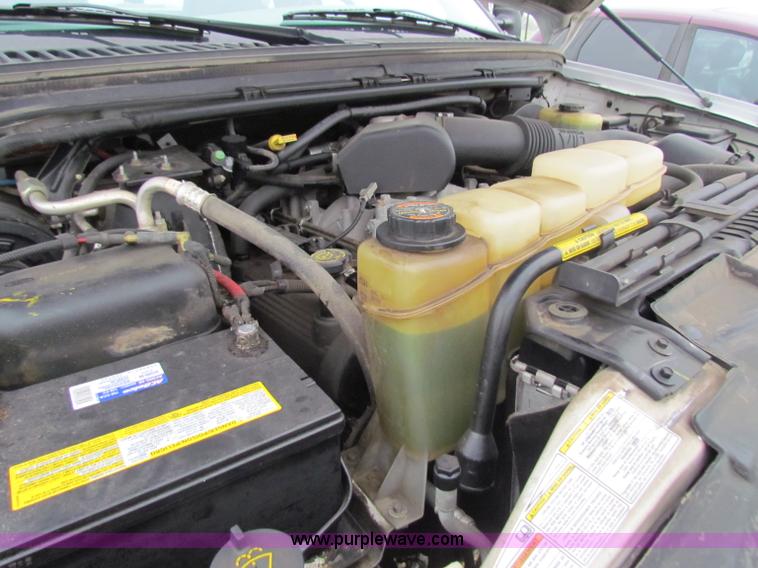 image for item B7218 1999 Ford F350 Super Duty utility truck