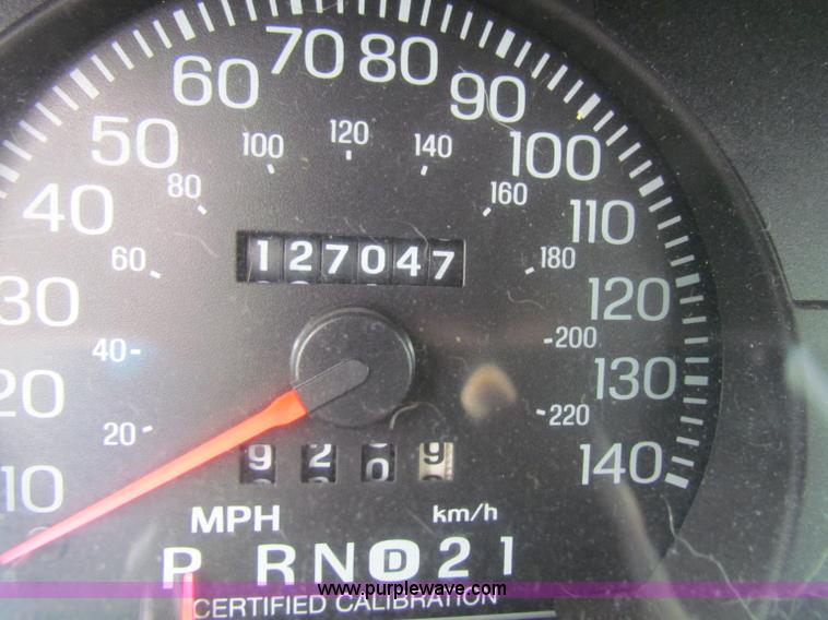 image for item B7222 2004 Ford Crown Victoria Police Interceptor