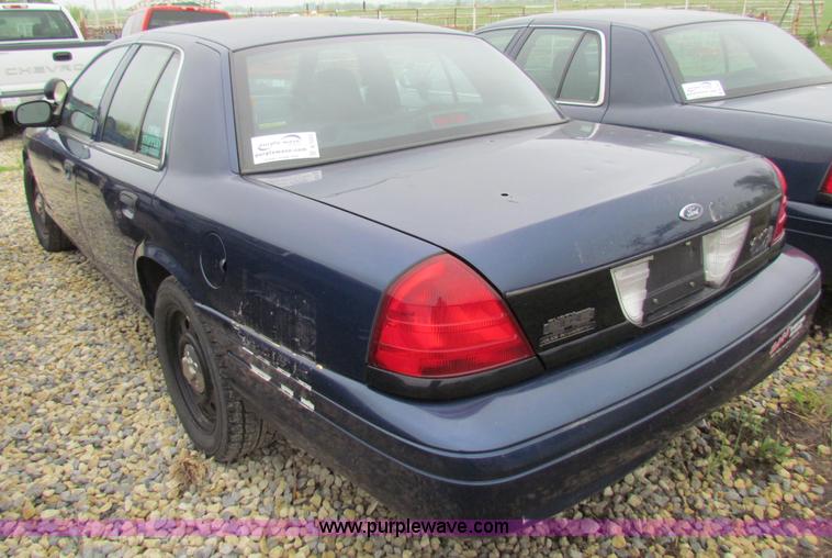 image for item B7223 2006 Ford Crown Victoria Police Interceptor