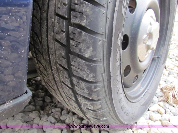 image for item B7223 2006 Ford Crown Victoria Police Interceptor