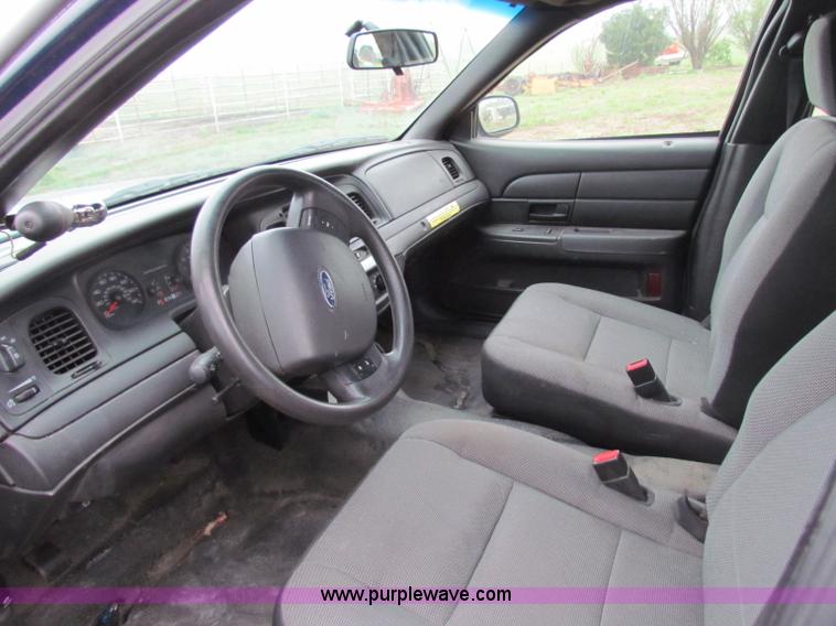 image for item B7224 2008 Ford Crown Victoria Police Interceptor