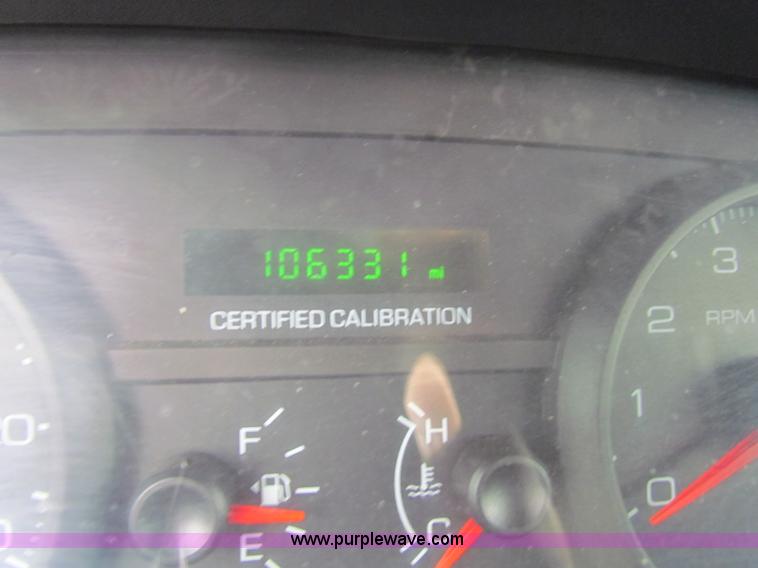 image for item B7224 2008 Ford Crown Victoria Police Interceptor