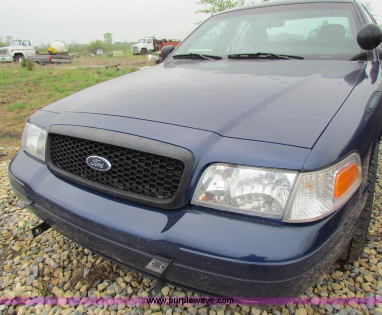 image for item B7224 2008 Ford Crown Victoria Police Interceptor