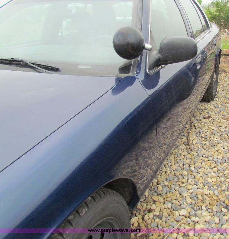 image for item B7224 2008 Ford Crown Victoria Police Interceptor