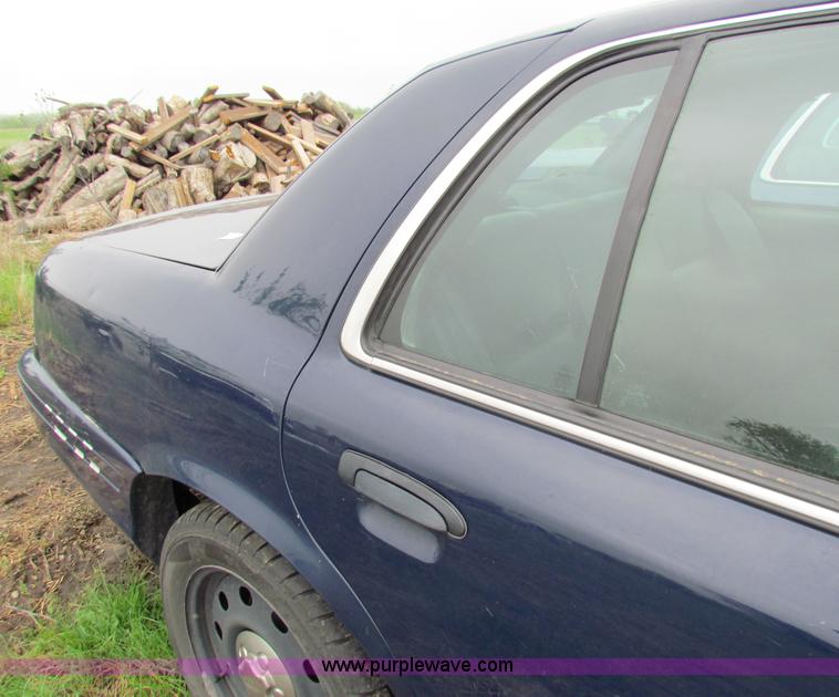 image for item B7224 2008 Ford Crown Victoria Police Interceptor