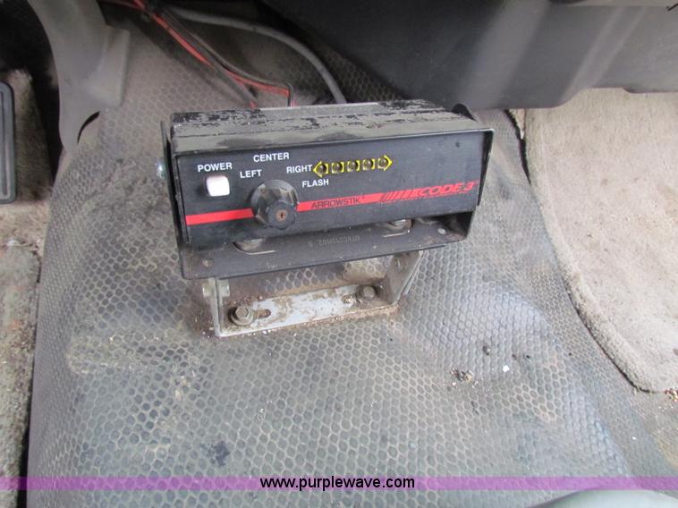 image for item B7228 2003 Chevrolet Suburban K2500 SUV