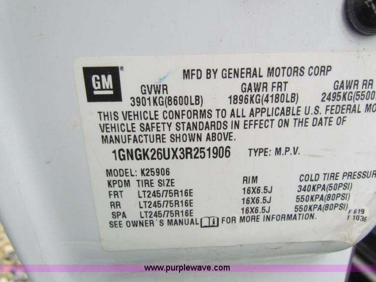 image for item B7228 2003 Chevrolet Suburban K2500 SUV