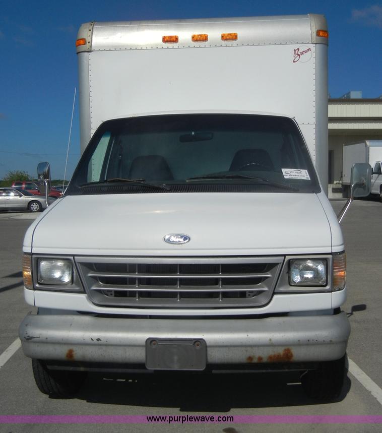 image for item D4014 1995 Ford E350 cargo van with lift gate