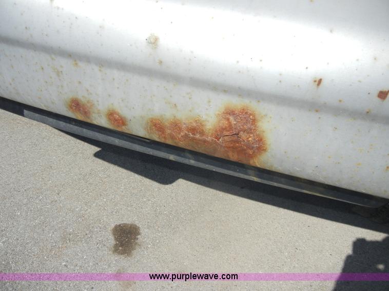 image for item D4014 1995 Ford E350 cargo van with lift gate