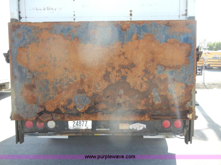 image for item D4014 1995 Ford E350 cargo van with lift gate