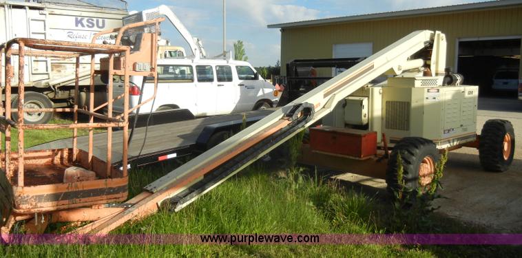 image for item D4019 1991 JLG 60HA TopGun self propelled boom lift