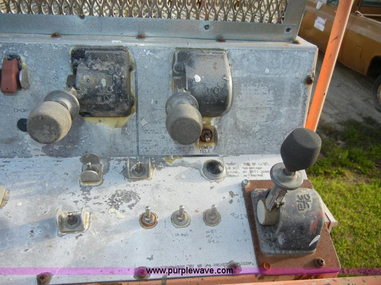 image for item D4019 1991 JLG 60HA TopGun self propelled boom lift