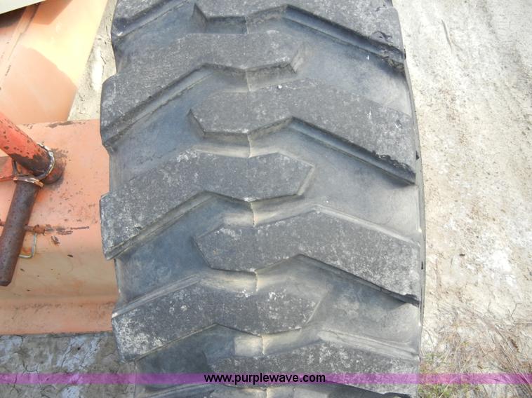 image for item D4019 1991 JLG 60HA TopGun self propelled boom lift