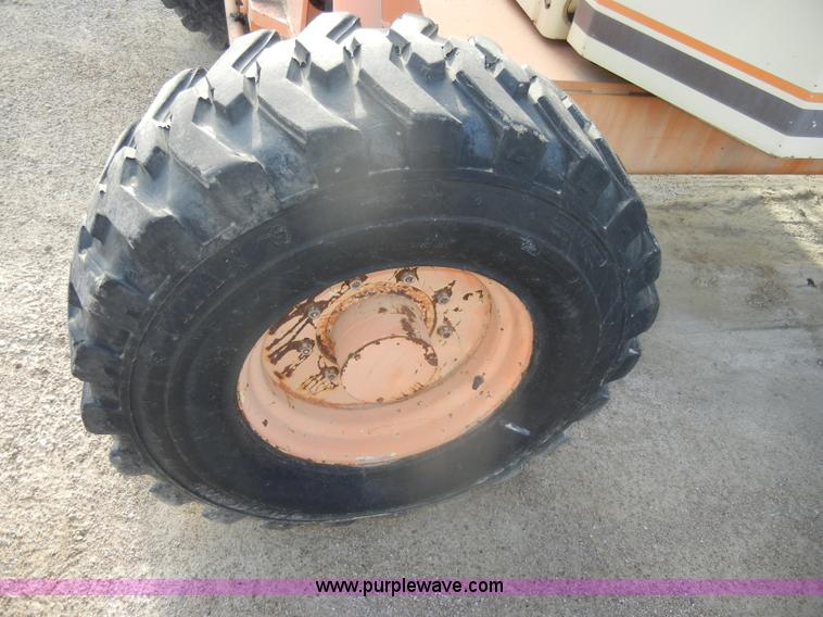 image for item D4019 1991 JLG 60HA TopGun self propelled boom lift