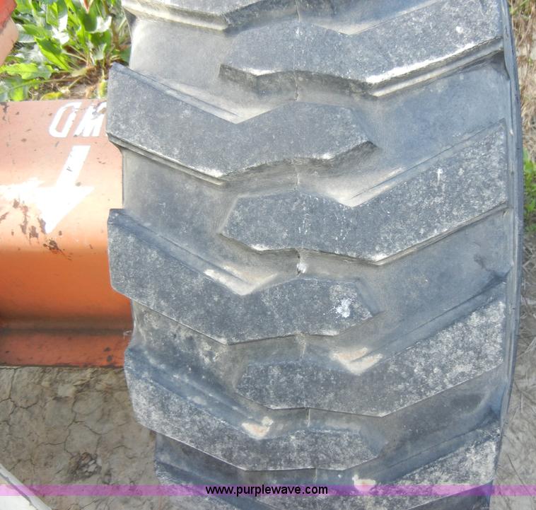 image for item D4019 1991 JLG 60HA TopGun self propelled boom lift