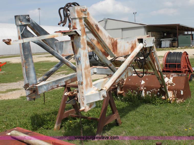 image for item D7692 Du-Al loader and bucket