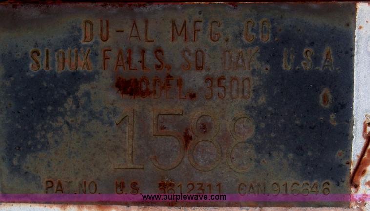 image for item D7692 Du-Al loader and bucket