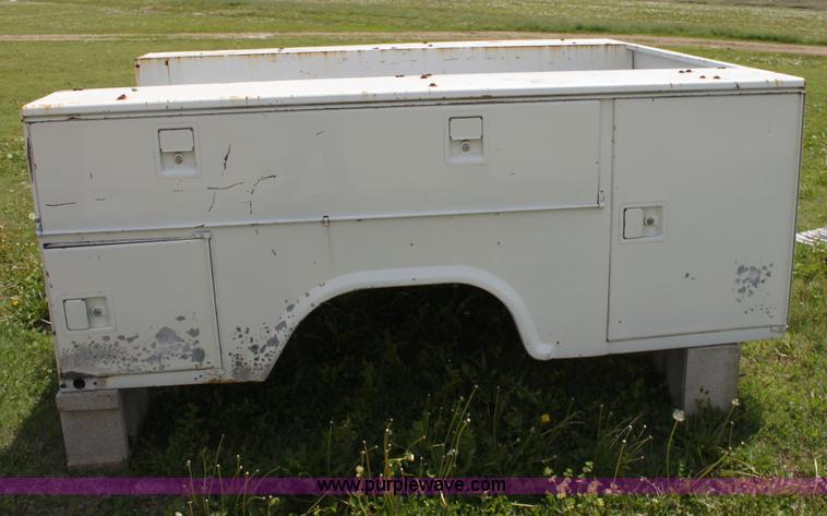 image for item D7694 Stahl utility bed