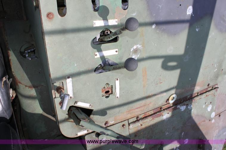 image for item D7698 Chrysler forklift