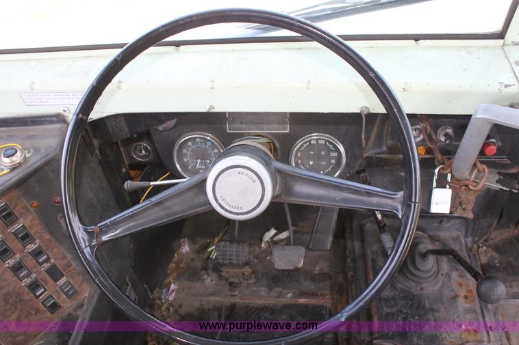 image for item D7699 1985 GM school bus