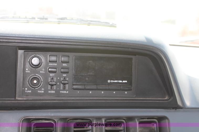 image for item D7700 1991 Dodge Ram B350 van