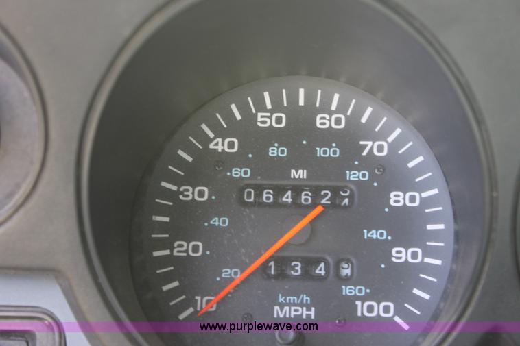 image for item D7700 1991 Dodge Ram B350 van