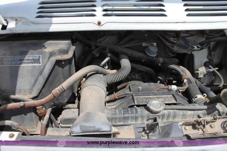 image for item D7700 1991 Dodge Ram B350 van