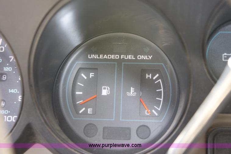 image for item D7701 1990 Dodge Ram B350 van