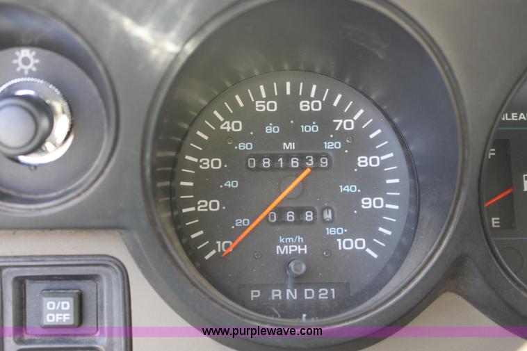 image for item D7701 1990 Dodge Ram B350 van