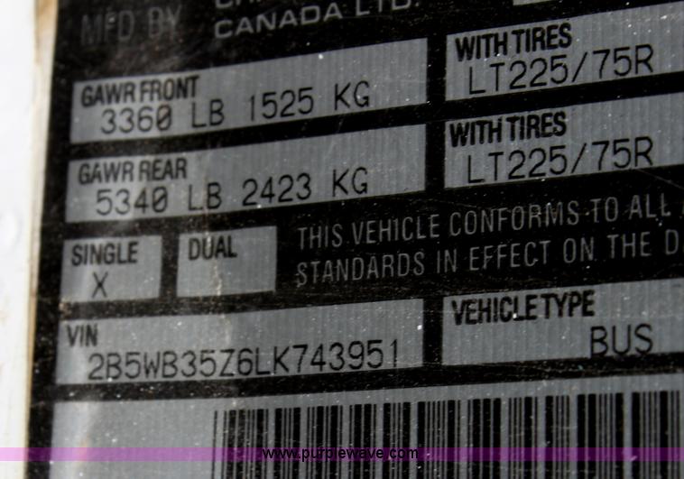 image for item D7701 1990 Dodge Ram B350 van