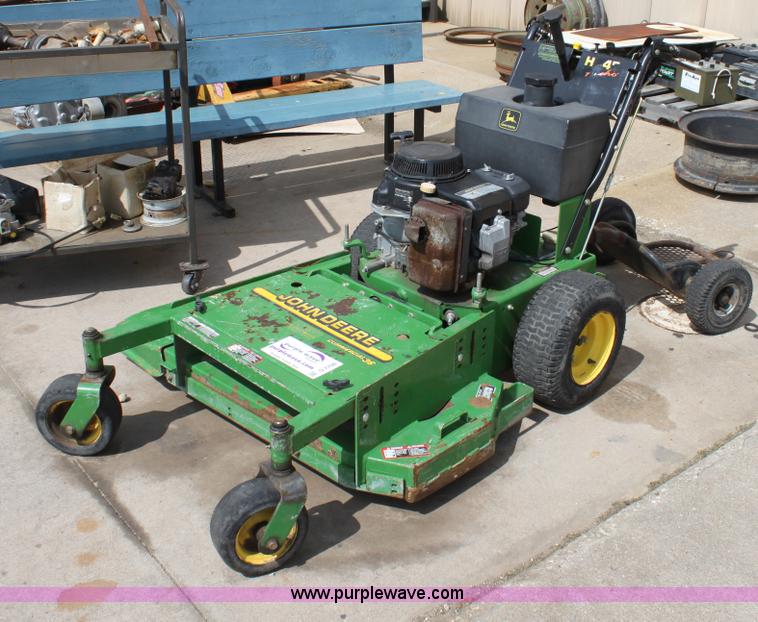 image for item D7706 1999 John Deere H45 Turbo lawn mower