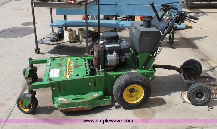 image for item D7706 1999 John Deere H45 Turbo lawn mower