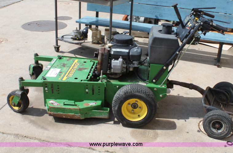 image for item D7706 1999 John Deere H45 Turbo lawn mower