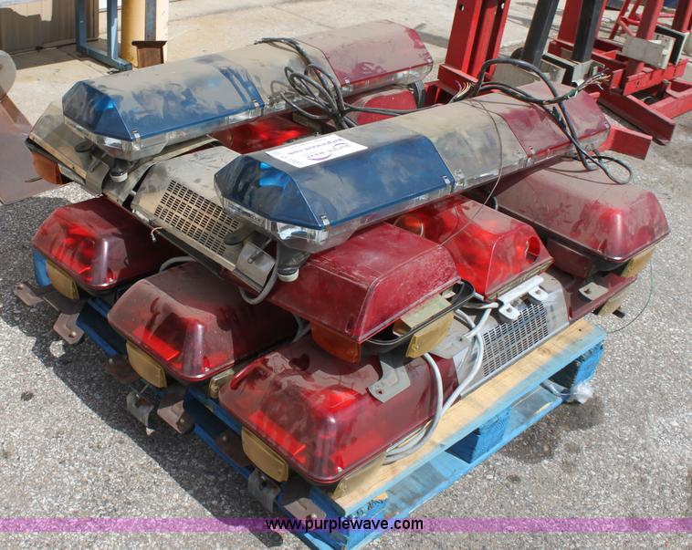image for item D7707 (8) police light bars