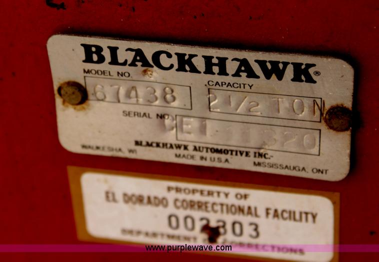 image for item D7709 Black Hawk 2.5 ton bumper jack