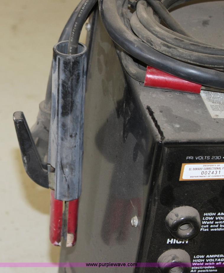 image for item D7714 Solar 230 amp AC arc welder