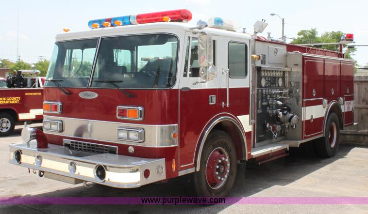 image for item D7805 1991 Pierce Tilt Cab Fire Engine